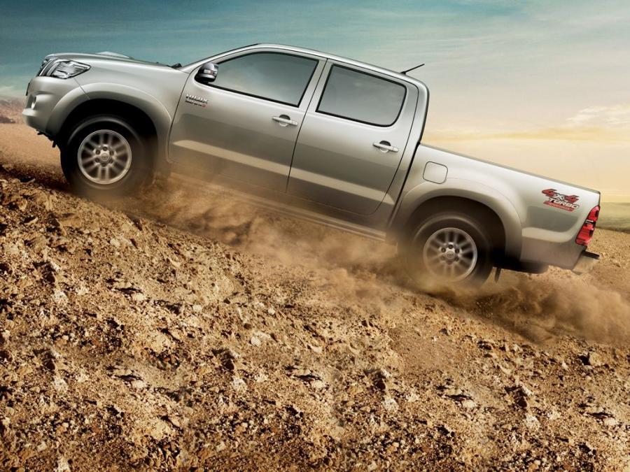  Toyota Hilux Xtra Cab 2011 года  (TH) (фото 2 из 8)